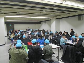 ６年生　社会科見学です。