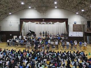 音楽会⑦：６年生合奏です。